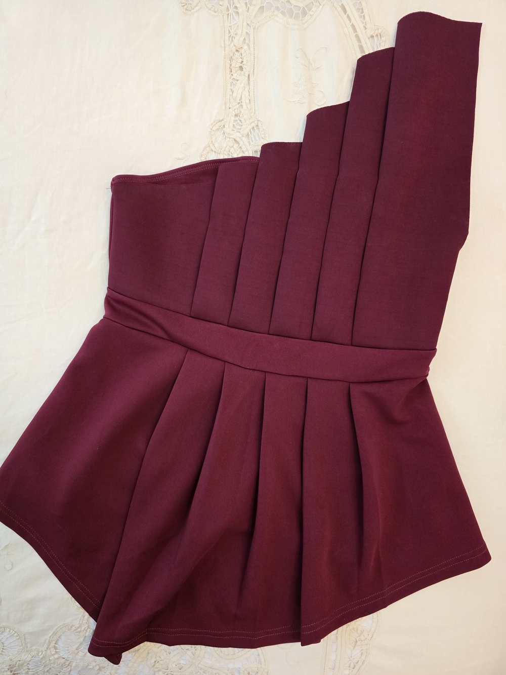Source Unknown Burgundy One-Shoulder Peplum Top - Picture 2 of 3